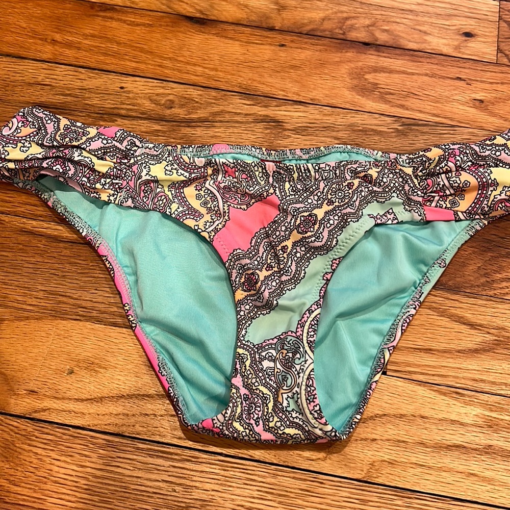 XS Victoria Secret bathing suit bottom